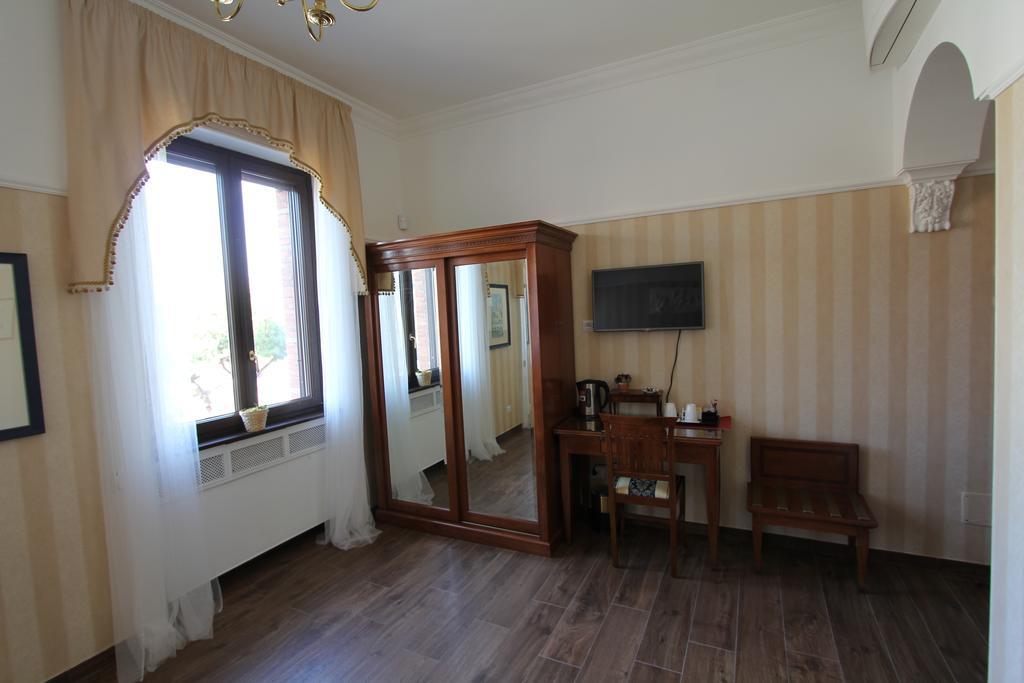 Area Sacra Relais Bed & Breakfast Roma Cameră foto